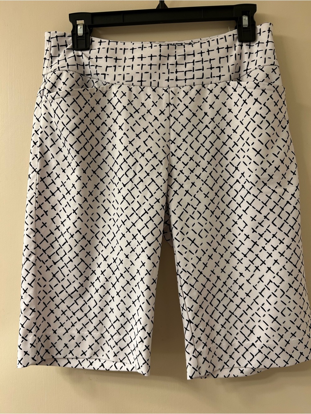 Tail Tech Bermuda Golf Shorts Navy White Athleisure, Pickleball Geometric Size 8